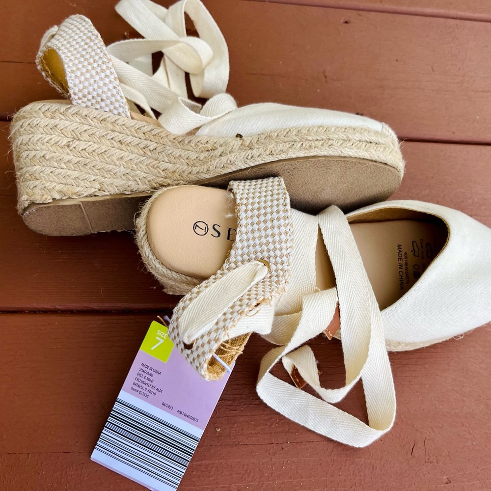 Ankle strap wedge sandal